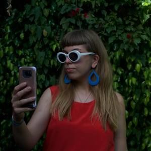 Meet your Posher, Kendra